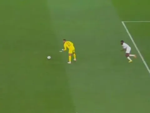 Diogo Costa suýt ném bay 3 điểm của BĐN