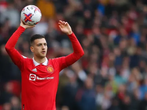 Diogo Dalot hé lộ tương lai