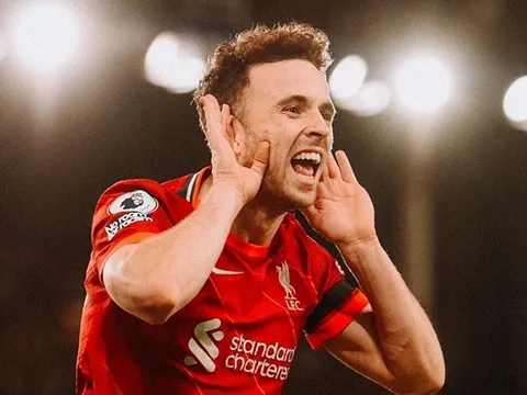 Liverpool bắn phá Premier League, Jota chỉ hy vọng 1 điều