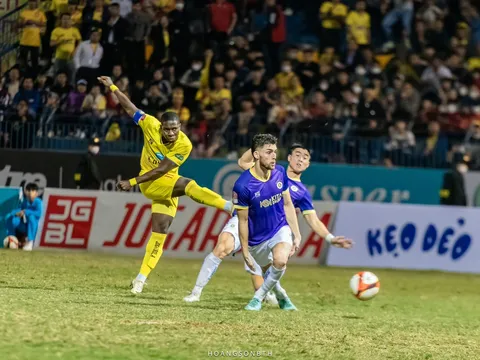 "Đó là cách giúp bóng đá Việt Nam phát triển"
