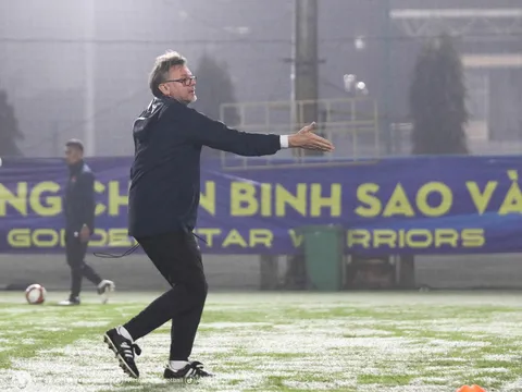 "Đó là đội quân đã làm tuyển Việt Nam tê liệt hoàn toàn"