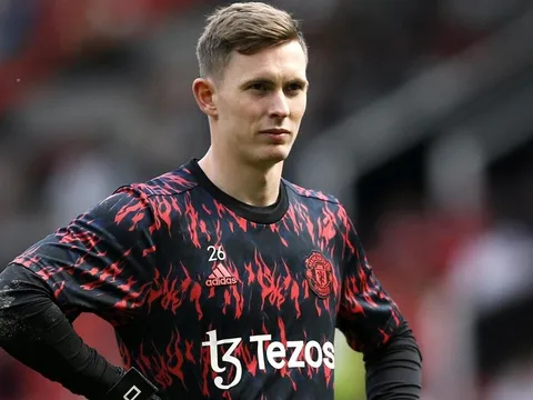Đoạn kết buồn của Dean Henderson tại MU
