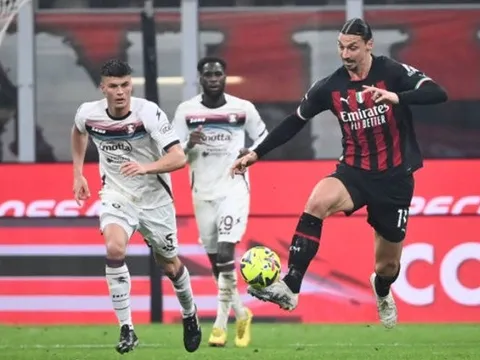 Độc lạ AC Milan