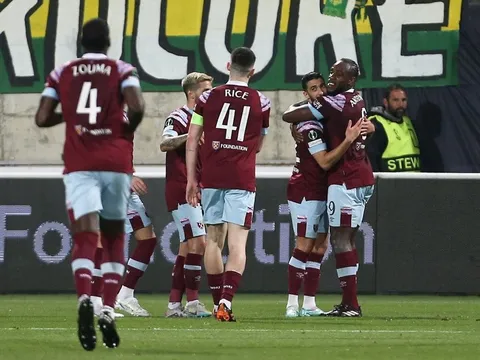 Đội hạng 16 Premier League toàn thắng ở cúp châu Âu