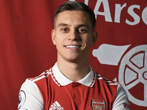 Đội hình B Arsenal với bộ đôi tân binh