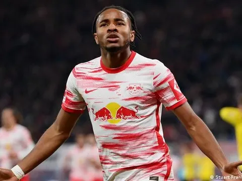 Đội hình tiêu biểu vòng 15 Bundesliga: Mục tiêu cũ của Man United, hiện tượng C1
