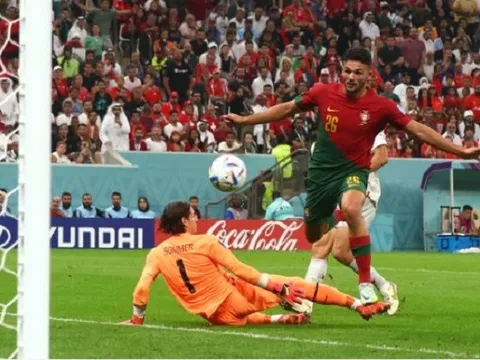 Đội hình trong mơ của Man Utd với Marcus Thuram và Goncalo Ramos