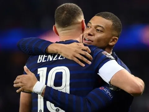 "Đôi khi, tôi còn dừng lại trên sân để thưởng thức 2 người bọn họ chơi bóng"