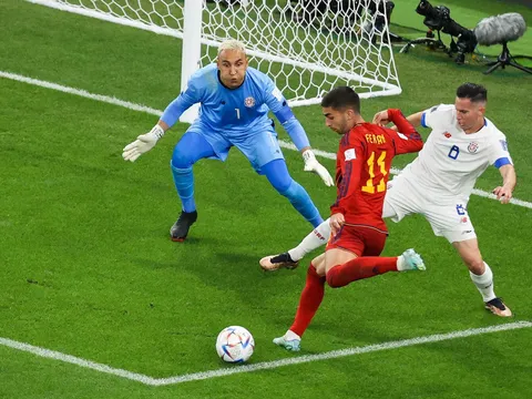 Điên rồ! Đội tuyển đầu tiên "không thể chơi bóng" ở World Cup 2022