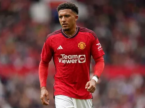 Đồng đội M.U gửi lời khuyên cho Sancho