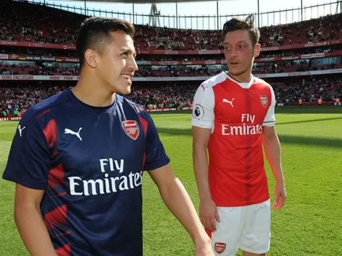 Động thái của Sanchez sau khi Ozil giải nghệ