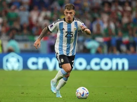 Động thái gây chú ý của Garnacho với Martinez