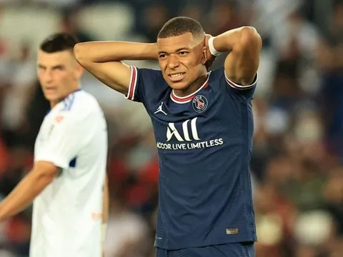 Động thái mới nhất của Mbappe với Real