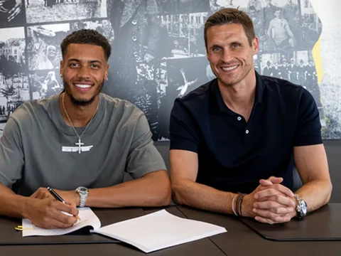 CHÍNH THỨC! Dortmund chiêu mộ tân binh 30 triệu euro