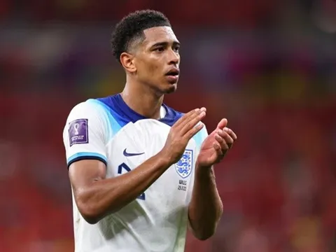 Dortmund buông lời cảnh báo, buộc Liverpool chi 150 triệu