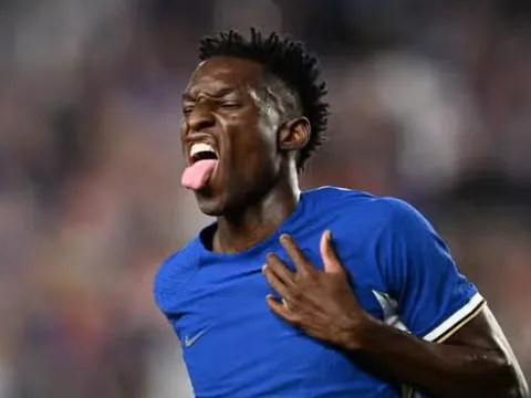 Drogba 2.0 mang hy vọng đến Chelsea