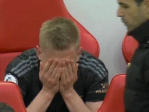 "Tôi không nghĩ các cầu thủ Arsenal quá bận tâm về phản ứng của cậu ấy"