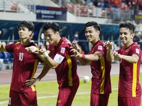 "ĐT Việt Nam chơi như một đội Ngoại hạng Anh"