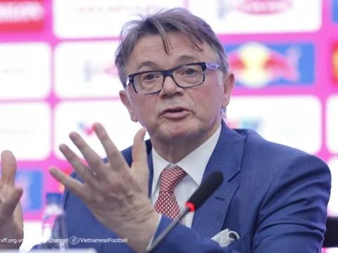 ĐT Việt Nam: Muốn nhanh thì phải… từ từ!