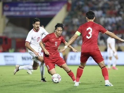 Nỗi buồn "Chàng Nhô"