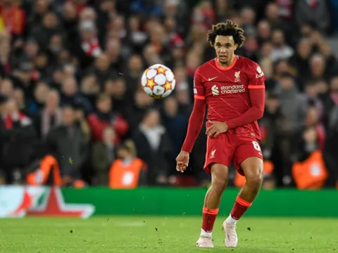 Dư âm chiến thắng Liverpool: Alexander-Arnold giải toán khó cho Klopp