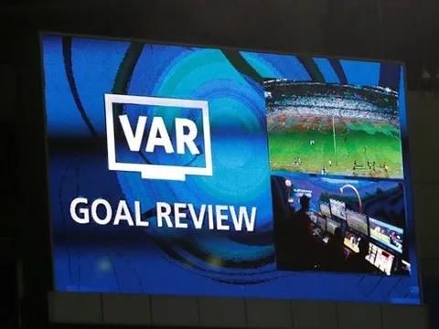 Dư âm trận CK Nations League: Lỗi của công nghệ VAR?