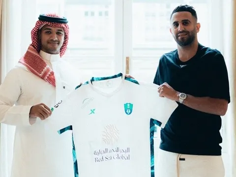 Đừng đùa với Riyad Mahrez!