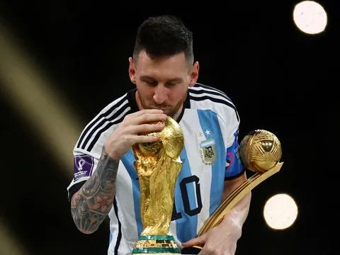 Đừng tiếc cho Messi