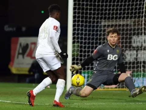 Đừng xem nhẹ ‘truyền nhân’ của Henry