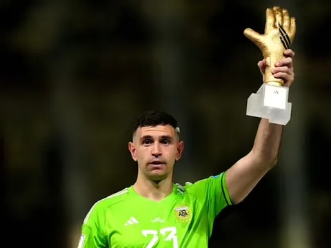 Được 3 ông lớn Premier League săn đón, Martinez sẵn sàng rời Aston Villa