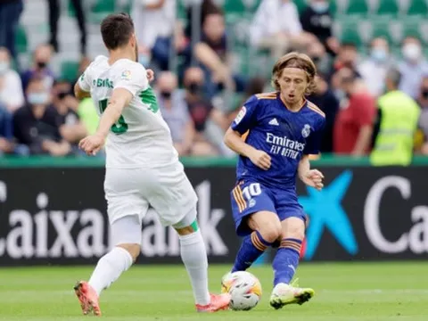 Đường kiến tạo bậc thầy và lần đầu của Luka Modric