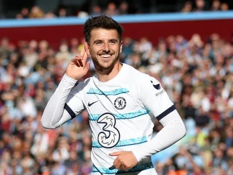 Dwight Yorke chỉ ra nhân tố X để M.U chiêu mộ