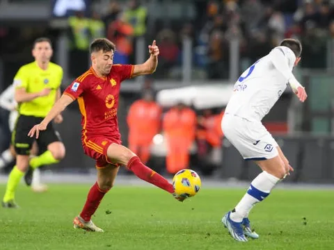 Mourinho bị sa thải, El Shaarawy lập tức bùng nổ
