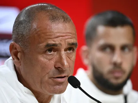 Napoli ra quyết định với Calzona