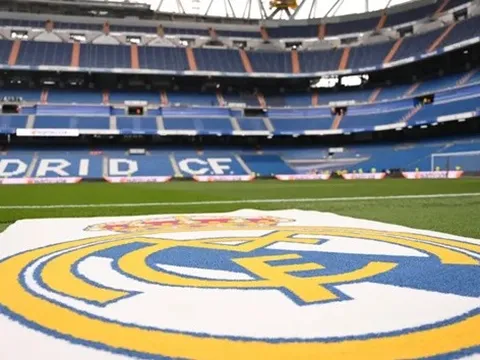 Tri ân Barca, HLV bị Real Madrid sa thải tức khắc