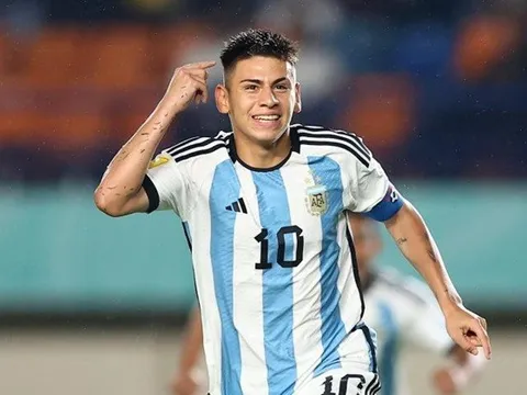 Real đã tiếp cận với ngôi sao U17 Argentina