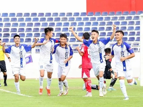 Tuổi trẻ nông nổi và sự răn đe đáng suy ngẫm của người thầy tại U15 SLNA