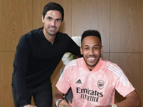 Edu đã tự tin thái quá về bộ đôi 110 triệu bảng Arsenal