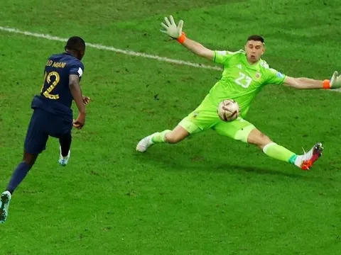 Emiliano Martinez trải lòng về pha cứu thua hay nhất sự nghiệp