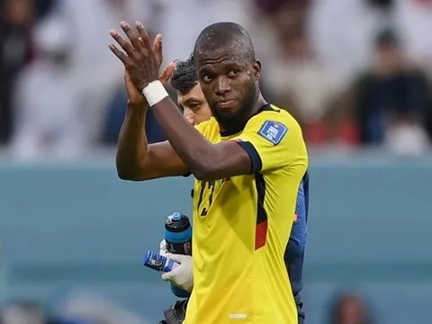 Enner Valencia gửi lời chào hoàn hảo đến World Cup 2022