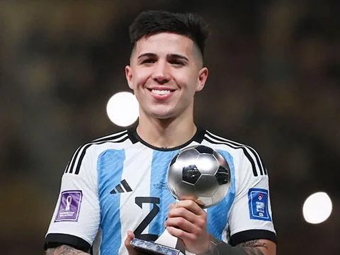 Benfica phát đi thông báo chính thức về tương lai Enzo Fernandez