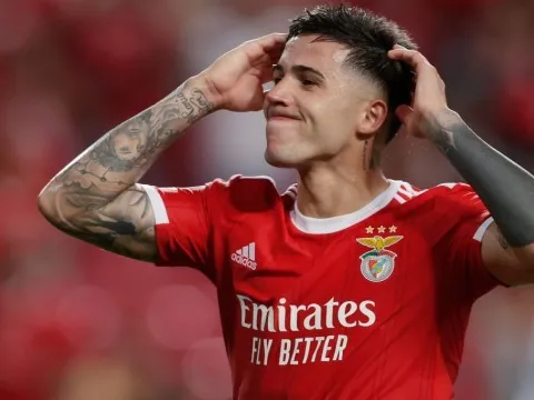 Bom tấn 120 triệu euro gật đầu tới Chelsea, tân binh thứ 8 rất gần