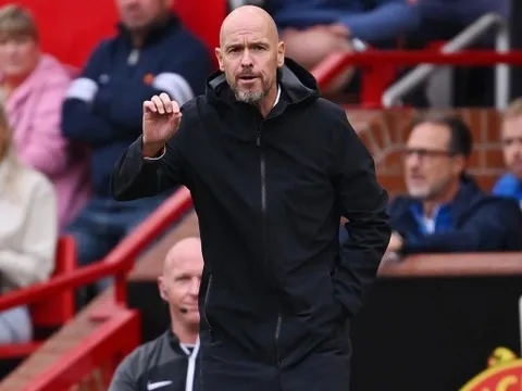 "Nếu tôi có quyền quyết định, chắc chắn Ten Hag sẽ ở lại"