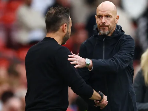 Cơn ác mộng của Barca đang 'sờ gáy' Ten Hag