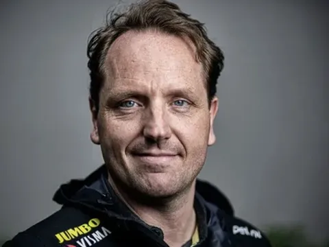 Erik ten Hag mời nhân vật đặc biệt đến sân tập M.U