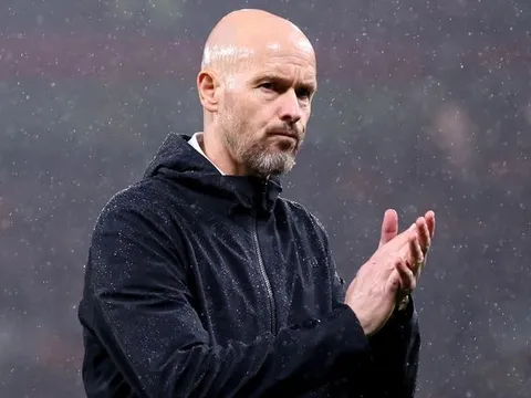 Ten Hag sắp sửa mất kiểm soát