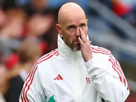 Jaap Stam khuyên M.U chi đậm hơn nữa