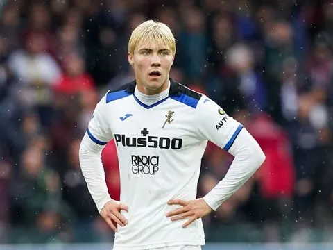 Erik ten Hag tung chiêu giúp M.U đánh bại PSG vụ Hojlund