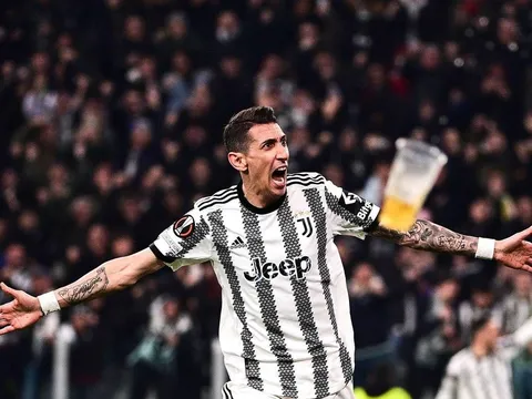 Allegri: "Cậu ấy đã được đưa đi kiểm tra doping"
