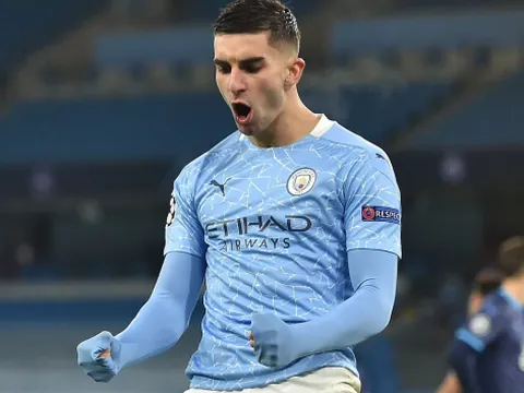 Sát thủ Man City học theo Ronaldo